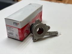 LR068979 Debriyaj Bilyesi ve Alt Merkez Puma Defender FTE