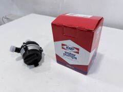 LR095160 LR088318 J9C5560 J9C1950 Elektrikli Su Pompası KWP