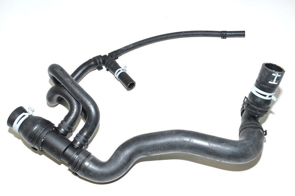 Cancel Part / Radiator Lower Hose PCH001092 Freelander 1