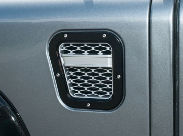 Defender XS Mudguard Left DA1972