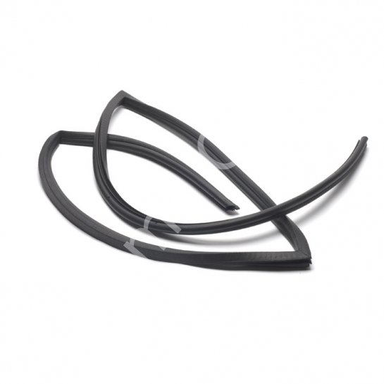 Defender Right Rear Door Seal MWC1082 LR077684