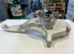 LR146343 LR099019 LR078376 Ön Aks Taşıyıcı Sol Range Rover