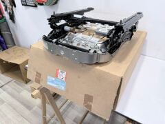 LR183150 LR175758 T4A50745 Ön Koltuk Oturak Kasası