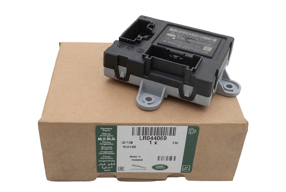 LR044069 LR023342 C2D27800 C2D16742 Kapı Modülü Ön Sağ