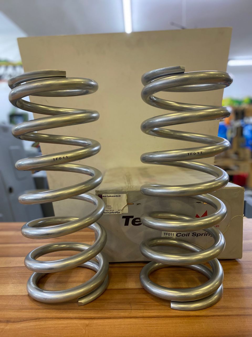 Defender Rear Coil TF011