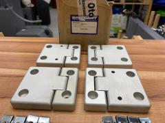 Defender Series 3 Ön Kapı Menteşe Seti Aluminyum DA1131