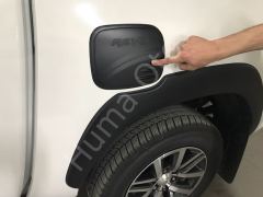 Hilux Revo Depo Kapağı Kaplaması Siyah