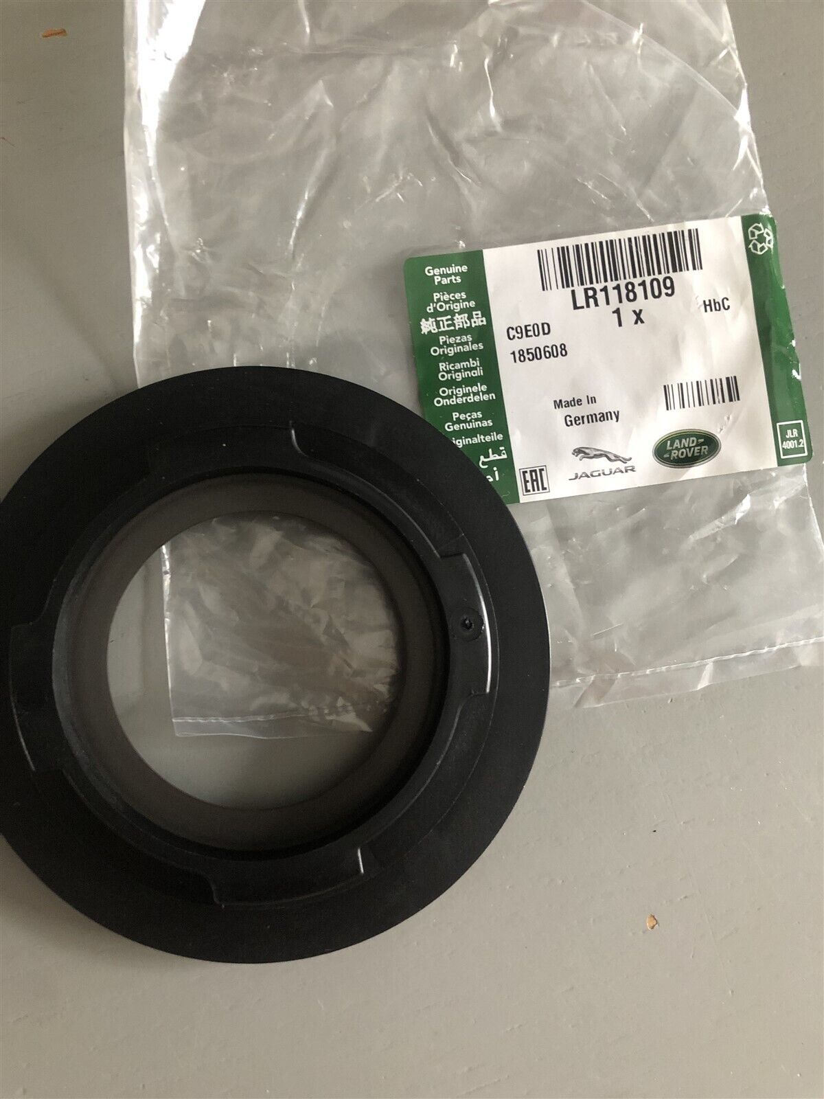 LR118109 T4N22423 Krank Ön Keçesi
