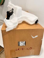 LR181140 LR129812 Wiper Water Container Defender