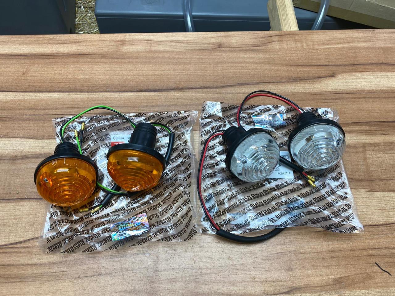 Defender Ön Sinyal-Park Lambası Dörtlü Kiti