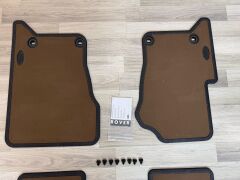 EAH500042SUC Floor Contour Beige Mat Kit Discovery 3