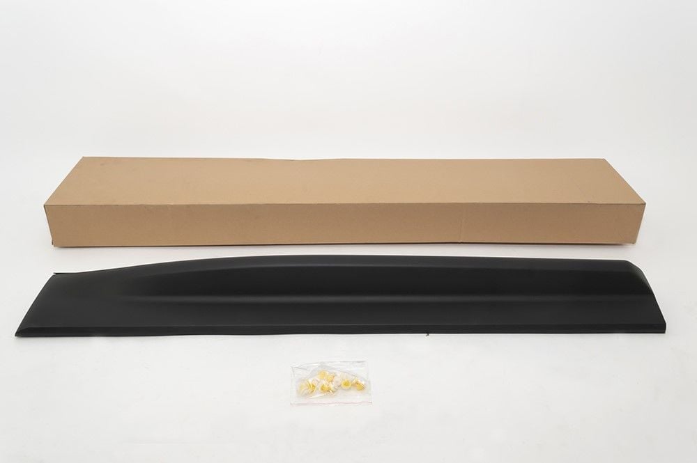 Range Rover Sport Sağ Ön Kapı Alt Çıtası LR024160