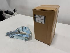 LR075405 LR072435 LR061280 Hood Hinge Right Discovery Sport