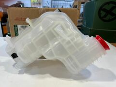 LR088547 Radiator Expansion Tank Range Rover