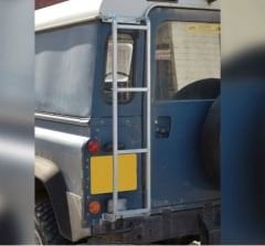 Defender Roof Basket Ladder DA1089