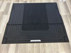 VPLXS0672 Antimikrobiyal Bagaj Lastik Paspası Range Rover Sport