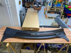Range Rover Sport Discovery Windscreen Grille LR096164
