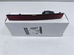 453123464 LR130824 Arka Sis Lambası Sağ Defender