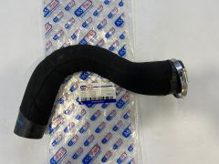 LR024516 Hose Intercooler Range Rover Evoque