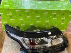 Range Rover Sağ Far LR067201 LR067202