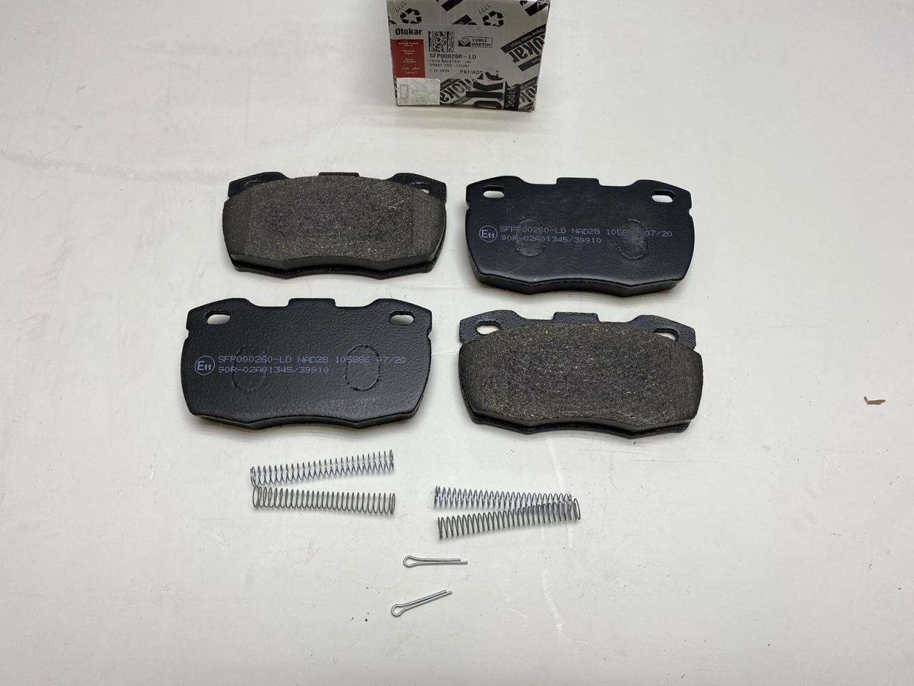 Defender Front Brake Pads SFP000260-LD