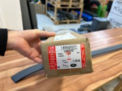 Range Rover Sport Tavan Çıtası Sol LR094392