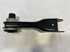 LR128496 LR090537 T4A37037 T4A13725 Rear Lower Right Control Arm