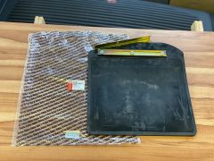 Defender Sol Ön Paçalık Braketli LR055333 MUC3402-LD