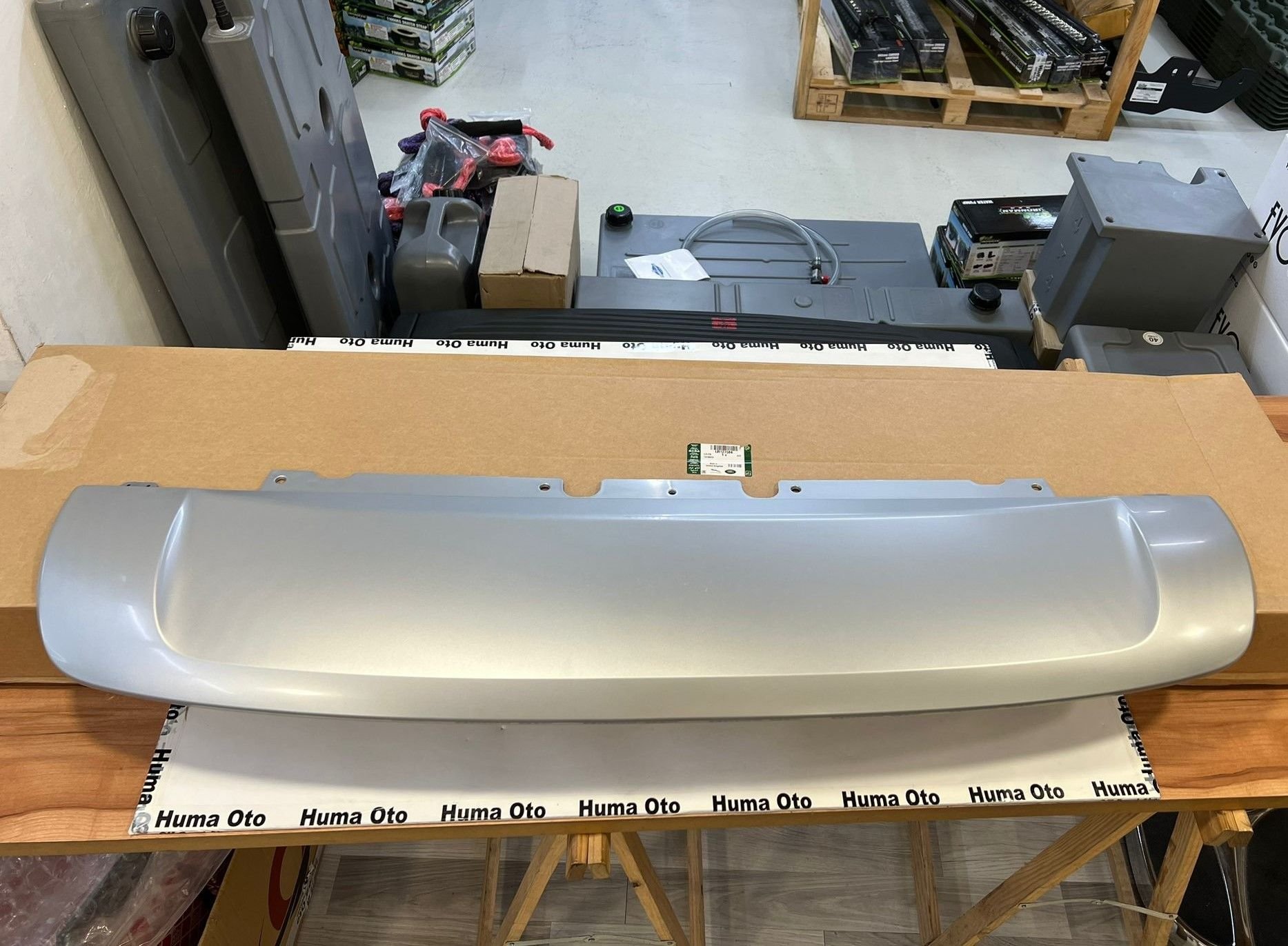 LR127584 Front Bumper Tow Cover Discovery Sport