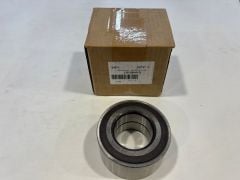 LR179003 LR138941 LR114245 J9C39079 J9C25381 Hub Bearing SNR