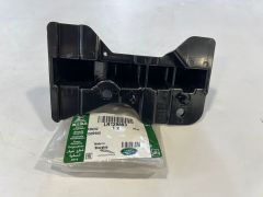 New Defender Rear Bumper Bracket Right LR129803