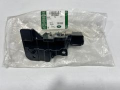 New Defender Rear Bumper Bracket Left LR129804