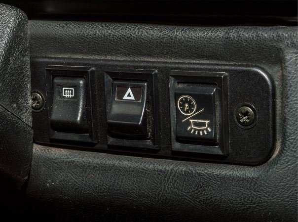 Defender Aluminum Switch Panel MTC2640-A