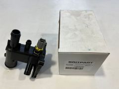 LR038758 LR025564 Su Çıkış Adaptörü Evoque Freelander 2