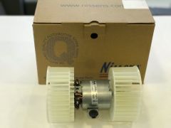 Range Rover Kalorifer Motoru Fanı JNB000060