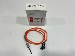 LR091863 T4A14744 Exhaust Gas Temperature Sensor Front