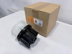 LR112269 LR066917 J9C12443 Kalorifer Motoru NRF