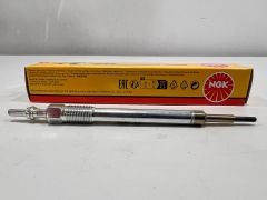 LR116117 LR073727 JDE40275 AJ813348 Glow Plug NGK