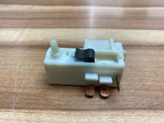 Defender Front Wiper Park Switch LR057182